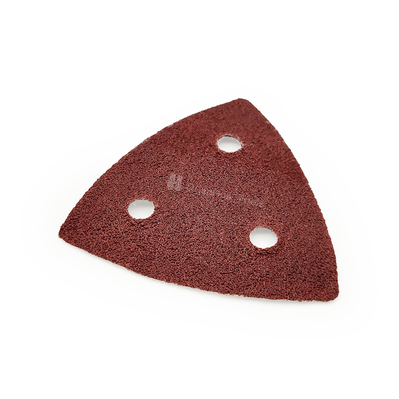 Trojuholníkový brúsny papier na leštenie dreva 80 * 80 mm odolný voči opotrebovaniu